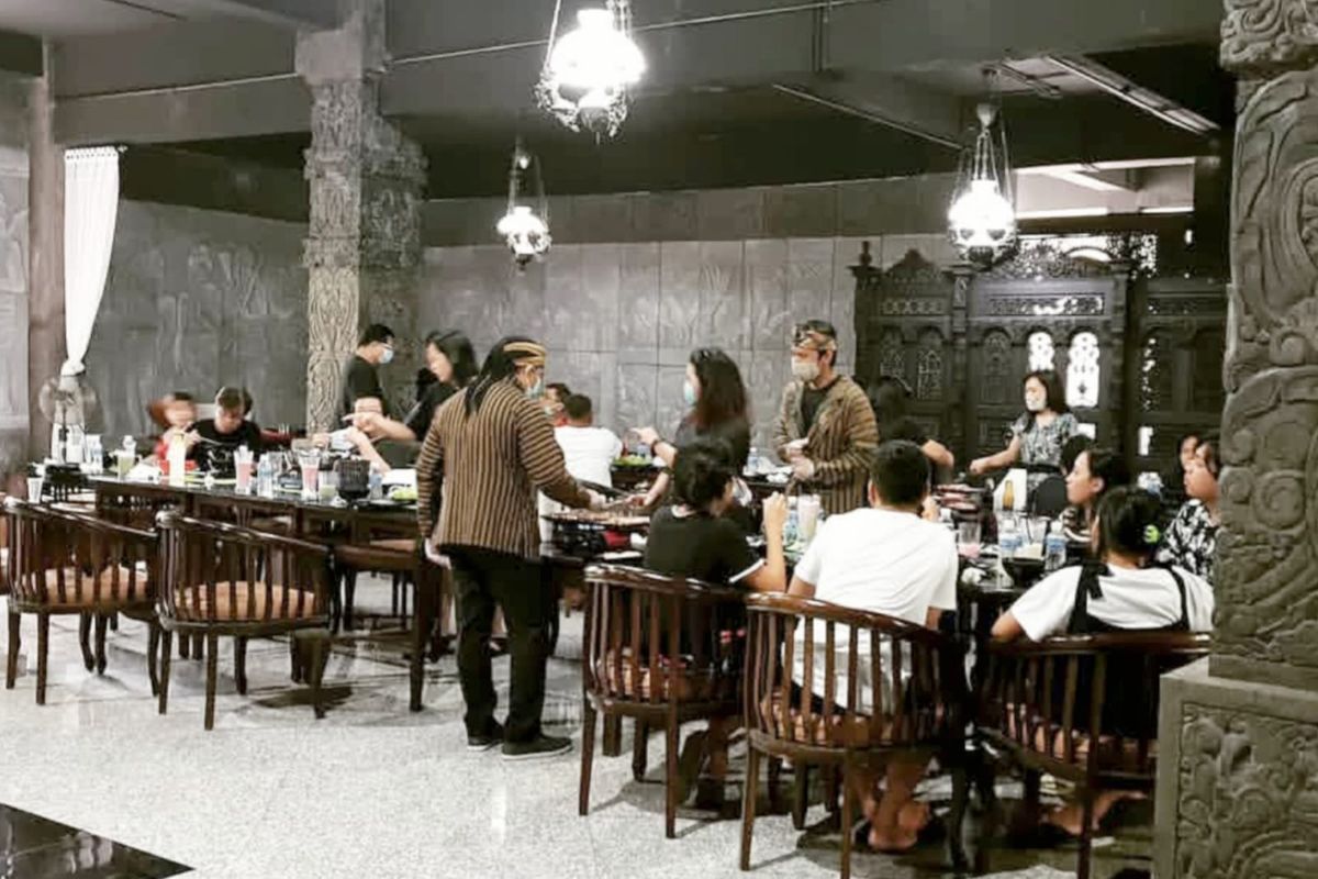 Lembah Tumpang Resort Malang, Padukan Pesona Alam dan Kemegahan Arsitektur Zaman Kerajaan Majapahit-Singosari 3 Cafe dan restoran di Lembah Tumpang Resort Malang. (ist)
