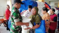 Babinsa Mulyorejo kawal penyaluran bantuan beras dan minyak untuk 1.402 KPM. (ist) Babinsa Mulyorejo Kawal Penyaluran Bantuan Beras dan Minyak untuk 1.402 KPM