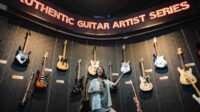 Wahana Authentic Guitar_11zon ​Wajib Dikunjungi! Sensasi Melihat Langsung Gitar Asli Musisi Legendaris Dunia Hanya di Jatim Park 3