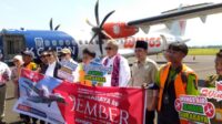 Suasana saat peresmian rute penerbangan Jember-Surabaya. (Seru.co.id/sgt) Tepat di Hari Lahir Pancasila, Gus Fawait Hadirkan Rute Penerbangan Jember–Surabaya