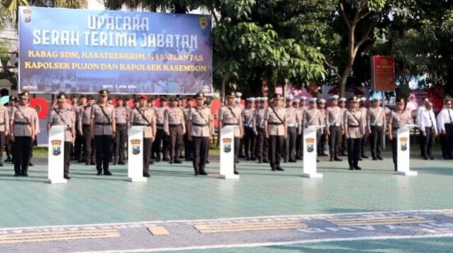 ​Penyegaran Organisasi, Kapolres Batu Pimpin Sertijab Sejumlah Pejabat Utama dan Kapolsek