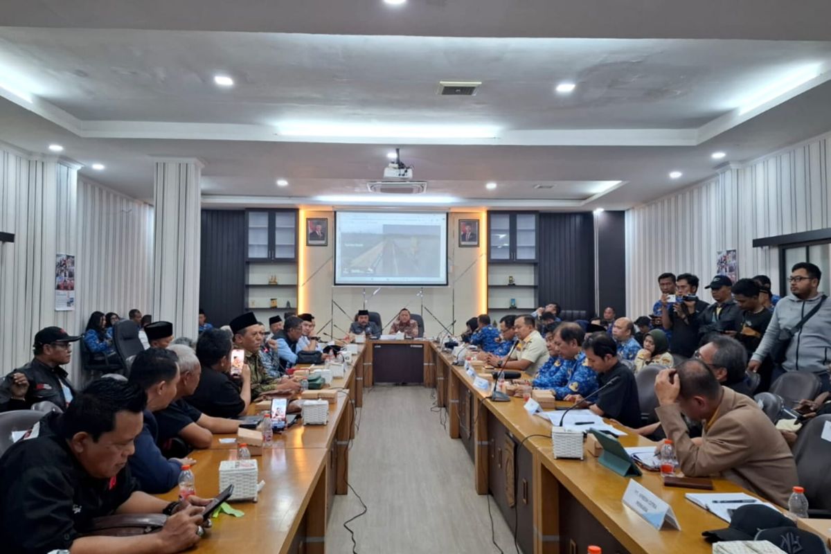 Rapat Dengar Pendapat (RDP) di DPRD Kabupaten Malang. (Ist) DPRD Kabupaten Malang Minta Laporan Tindak Pidana Dur Dicabut