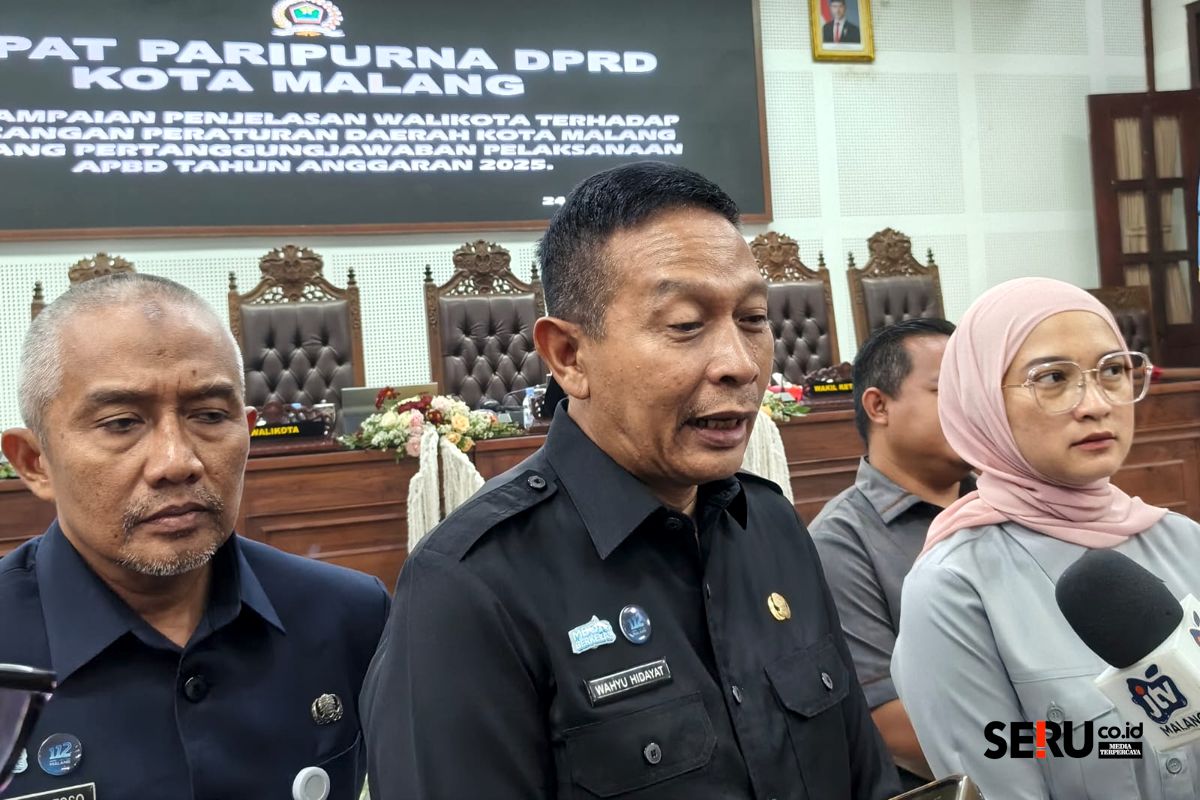 Wali Kota Malang: SiLPA Rp303 Miliar Akan Diprioritaskan untuk Program yang Belum Tuntas 1 Wali Kota Malang dan Ketua DPRD Kota Malang buka suara terkait hasil pembahasan rapat paripurna. (Seru.co.id/bas)