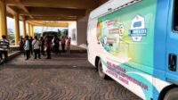 Jemput Bola di Lapangan JSG, Disdukcapil Jember Genjot Aktivasi KTP Digital