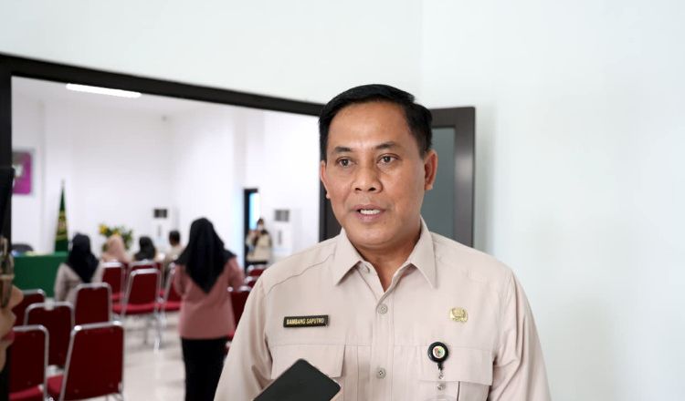 Kepala Dispendukcapil Jember, Bambang Saputro. (Ist) Gelar Sidang Perdana 'PASTI MAPAN', Dispendukcapil Jember Pangkas Birokrasi Adminduk