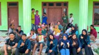 foto 1 Kenalkan Benih Unggul Ke Petani Lokal, Mahasiswa PSDKU Universitas Brawijaya Kediri Ikut Serta dalam Penyuluhan Jagung Hibrida F1 Pertiwi 1 Di Desa Bulu Purwoasri