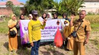 foto Pengukuran Produktivitas Padi Melalui Ubinan oleh Mahasiswa MBKM PSDKU Universitas Brawijaya Kediri Bersama DKPP Kota Kediri di Kelurahan Balowerti dan Dandangan