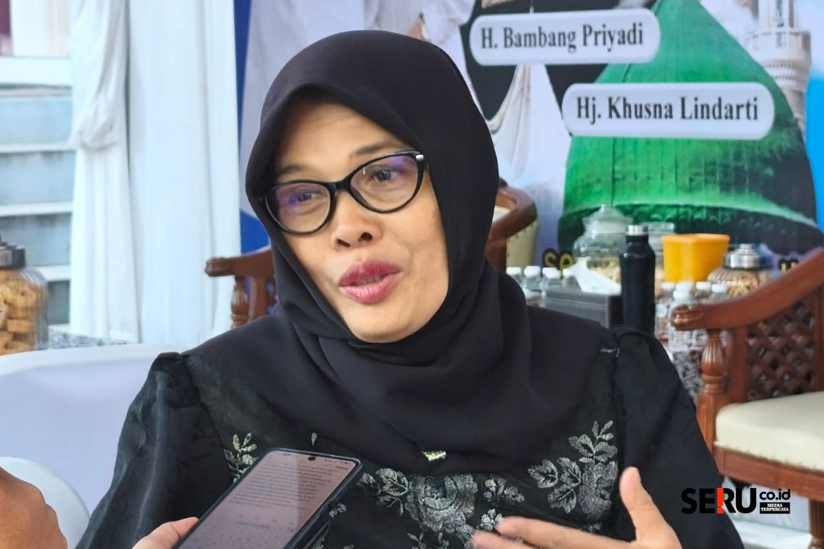 Sekda Kabupaten Blitar Hj Khusna Lindarti Berbagi Tips Romantis Ibadah Haji Bersama Suami 1 Sekda Kabupaten Blitar Hj Khusna Lindarti SSos MSi, berbagi pengalaman. (rhd)