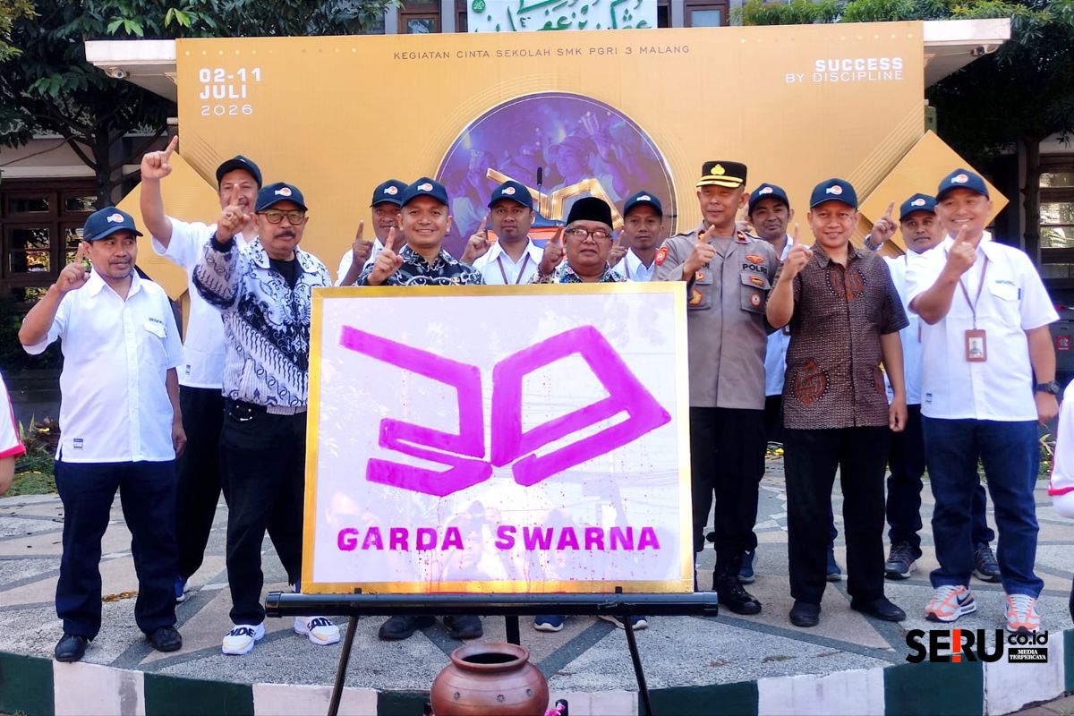 KCS 39 Cetak 987 Siswa Baru SMK PGRI 3 Malang Jadi Garda Swarna 2 Jajaran SMK PGRI 3 Malang bersama tamu undangan. (rhd)