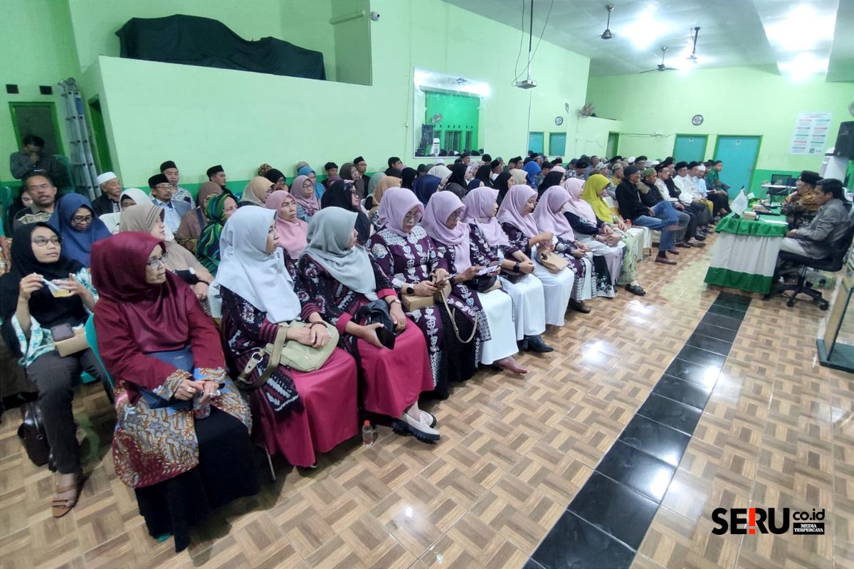 Arief Wahyudi Serap Aspirasi Masyarakat Permasalahan Pendidikan dan Evaluasi MBG 1 Anggota Fraksi PKB DPRD Kota Malang, Arief Wahyudi mengajak masyarakat terbuka menyampaikan aspirasi. (rhd)
