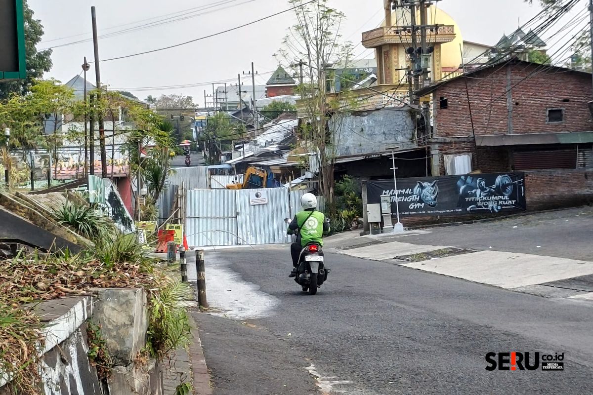 Finishing Proyek Jembatan Sonokembang, Pemkot Malang Tutup Akses Sementara Mulai 9-16 Juli 2026 1 Proyek pembangunan Jembatan Sonokembang telah memasuki tahap akhir. (Seru.co.id/bas)