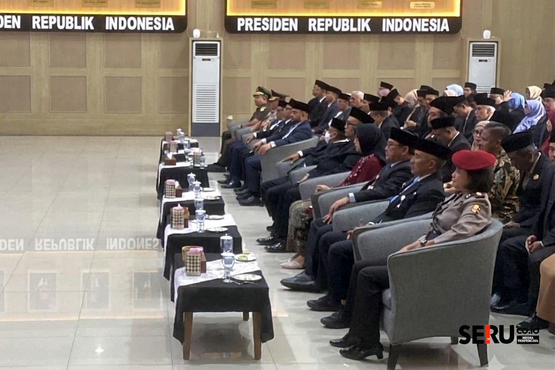 Wali Kota Batu Lantik Alfi Nurhidayat sebagai Sekda Baru, Fokus Reformasi Birokrasi dan Tiga Proyek Strategis 2 Jajaran Forkopimda dan undangan yang hadir dalam momen pelantikan. (Seru.co.id/dik)