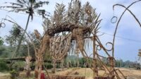 Instalasi seni berbahan alam karya warga di pintu masuk Festival Lima Gunung XXV/2026, Dusun Warangan, Magelang, Jateng (ist) 25 Tahun Festival Lima Gunung, Gotong Royong Tanpa Sponsor dan Suntikan Dana