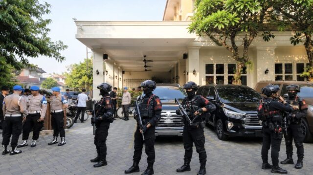 Polri Geledah Kafe dan Money Changer di Cipete Terkait Dugaan Korupsi Batu Bara PLN
