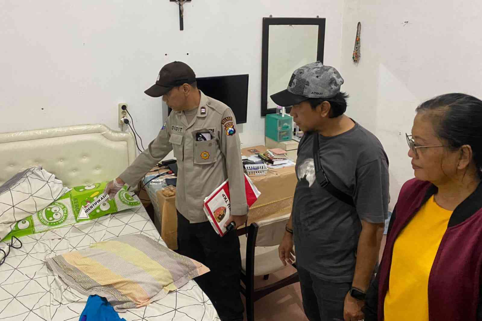 olah TKP 3_11zon Sempat Sekap Korban, Pelaku Pencurian di Sumberpucung Tertangkap saat Hendak Menjual Mobil Curian